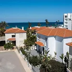 Βίλα No.7 Athena Villa, Pernera