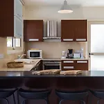 No.7 Athena Villa, Pernera Παραλίμνι