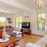 Βίλα No.7 Athena Villa, Pernera Παραλίμνι