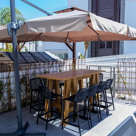 No.7 Athena Villa, Pernera *