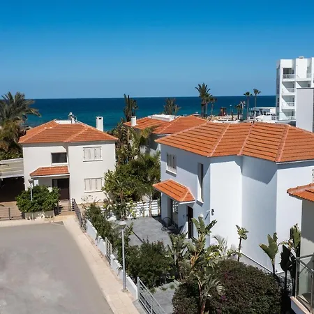 Villa No.7 Athena Villa, Pernera