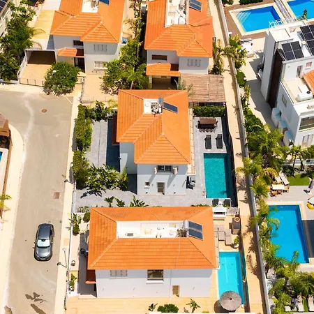 No.7 Athena Villa, Pernera