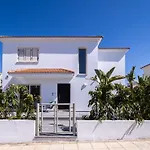 No.7 Athena Villa, Pernera