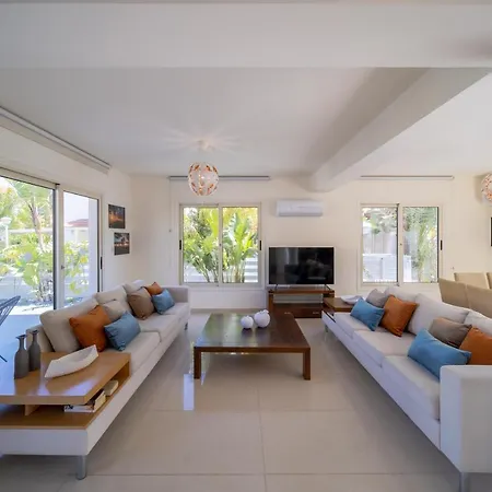 No.7 Athena Villa, Pernera * Paralimni