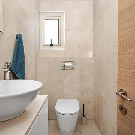 No.7 Athena Villa, Pernera Вилла Паралимни