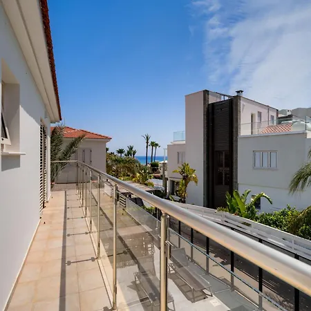 No.7 Athena Villa, Pernera Вилла