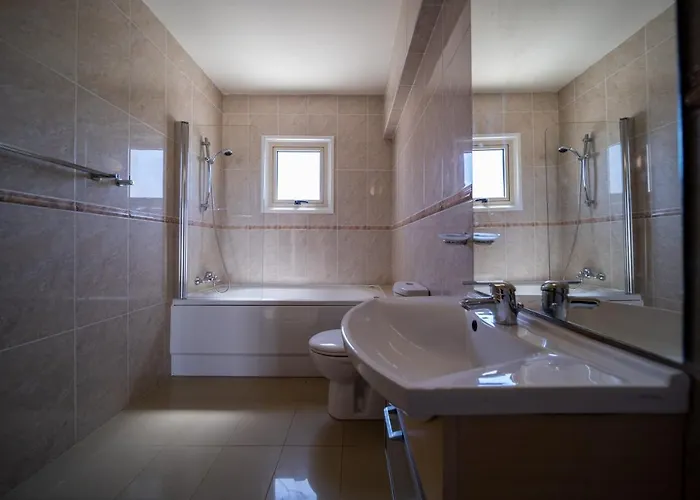 No.7 Athena Villa, Pernera Vila *