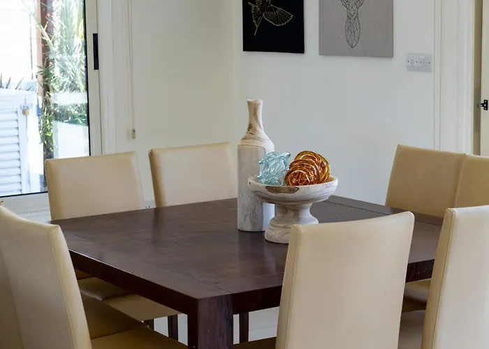 Vila No.7 Athena Villa, Pernera *